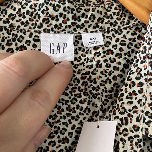 Gap Factory Leopard Button Down Shirt NWT - Picture 4 of 8
